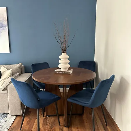 3 With Balcony Center East Mönchengladbach