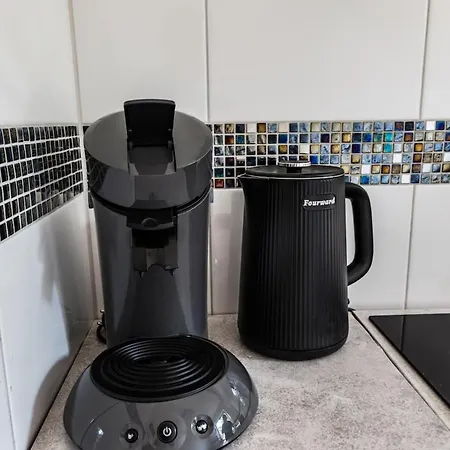 3 With Balcony Center East Daire *