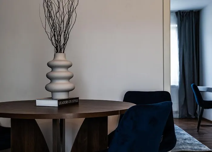 3 With Balcony Center East *