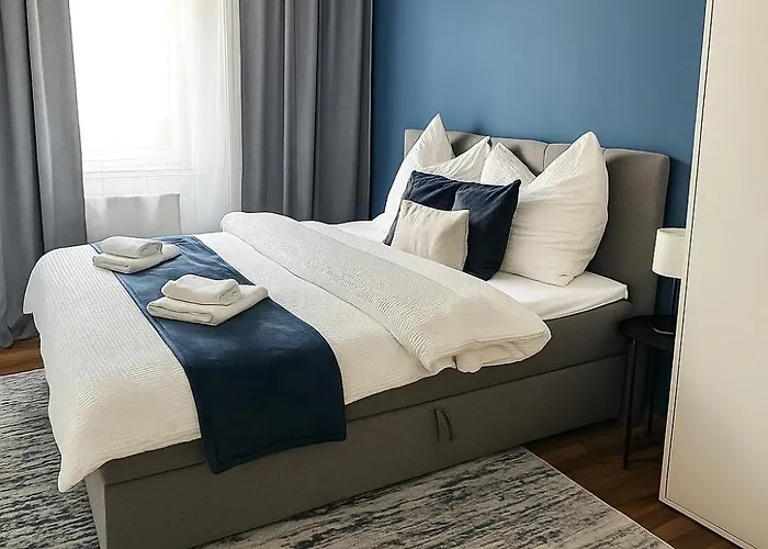 3 With Balcony Center East *