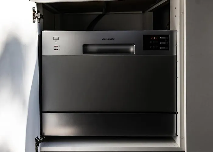 3 With Balcony Center East