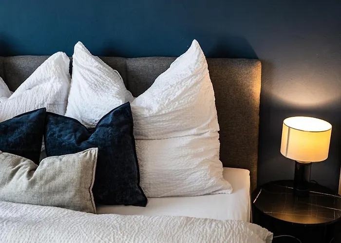 3 With Balcony Center East Daire Mönchengladbach