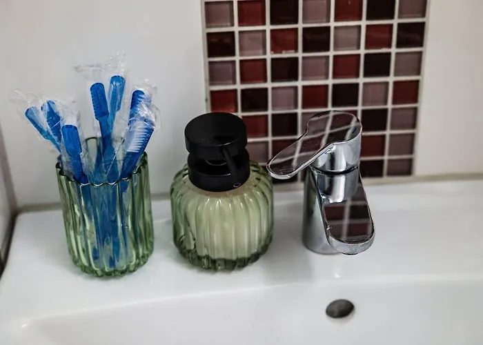 3 With Balcony Center East Daire Mönchengladbach